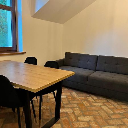 Dwór Gogolewo nad Wartą Acomodação com café da manhã Ksiaz Wielkopolski Exterior foto