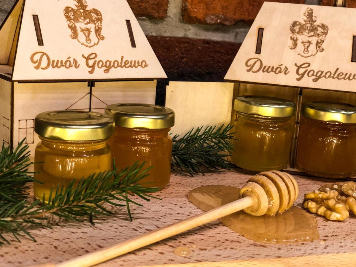 Dwór Gogolewo nad Wartą Acomodação com café da manhã Ksiaz Wielkopolski Exterior foto