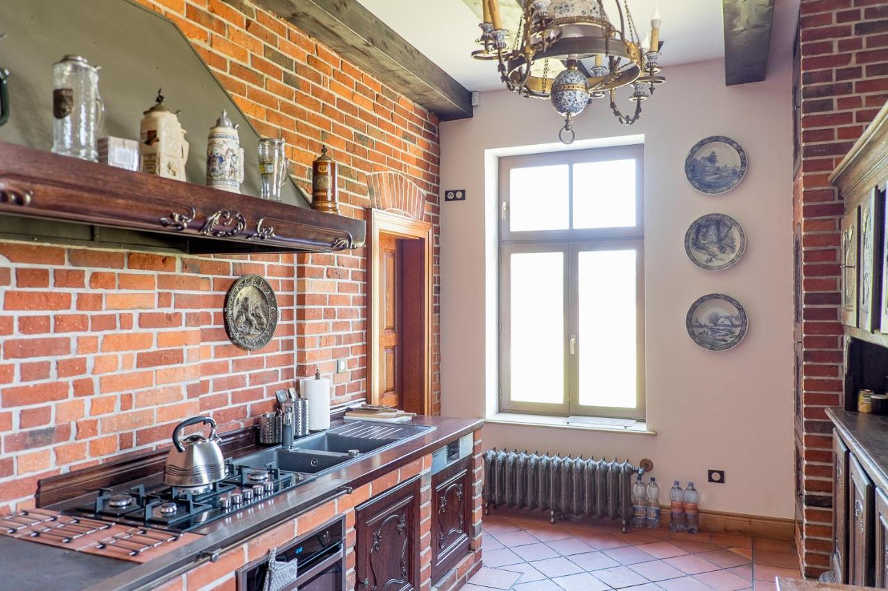 Dwór Gogolewo nad Wartą Acomodação com café da manhã Ksiaz Wielkopolski Exterior foto