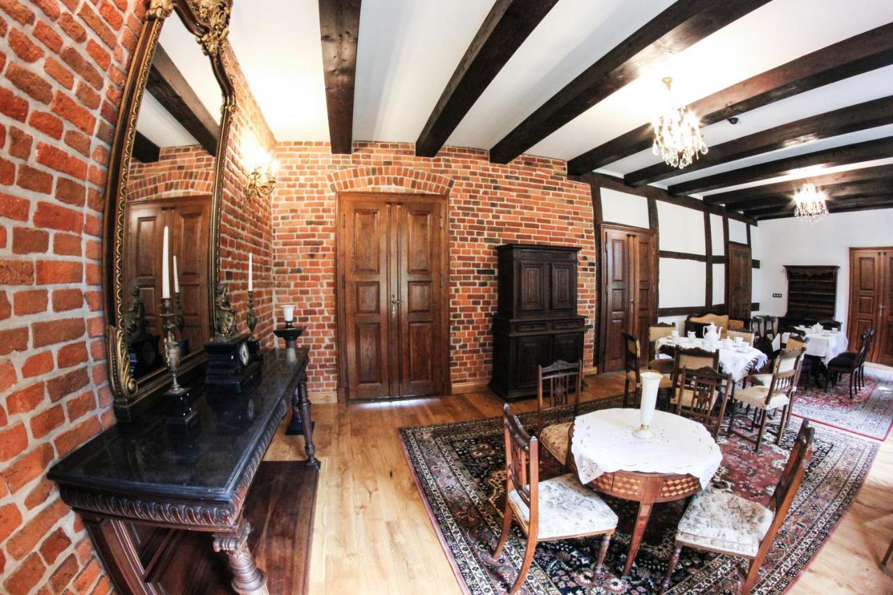 Dwór Gogolewo nad Wartą Acomodação com café da manhã Ksiaz Wielkopolski Exterior foto